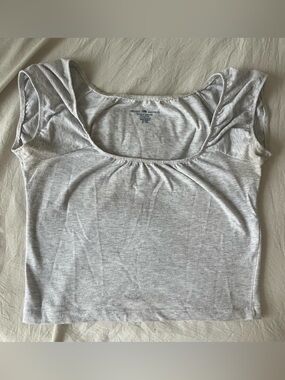 Brandy Melville Light Gray Scoop Neck Crop Top